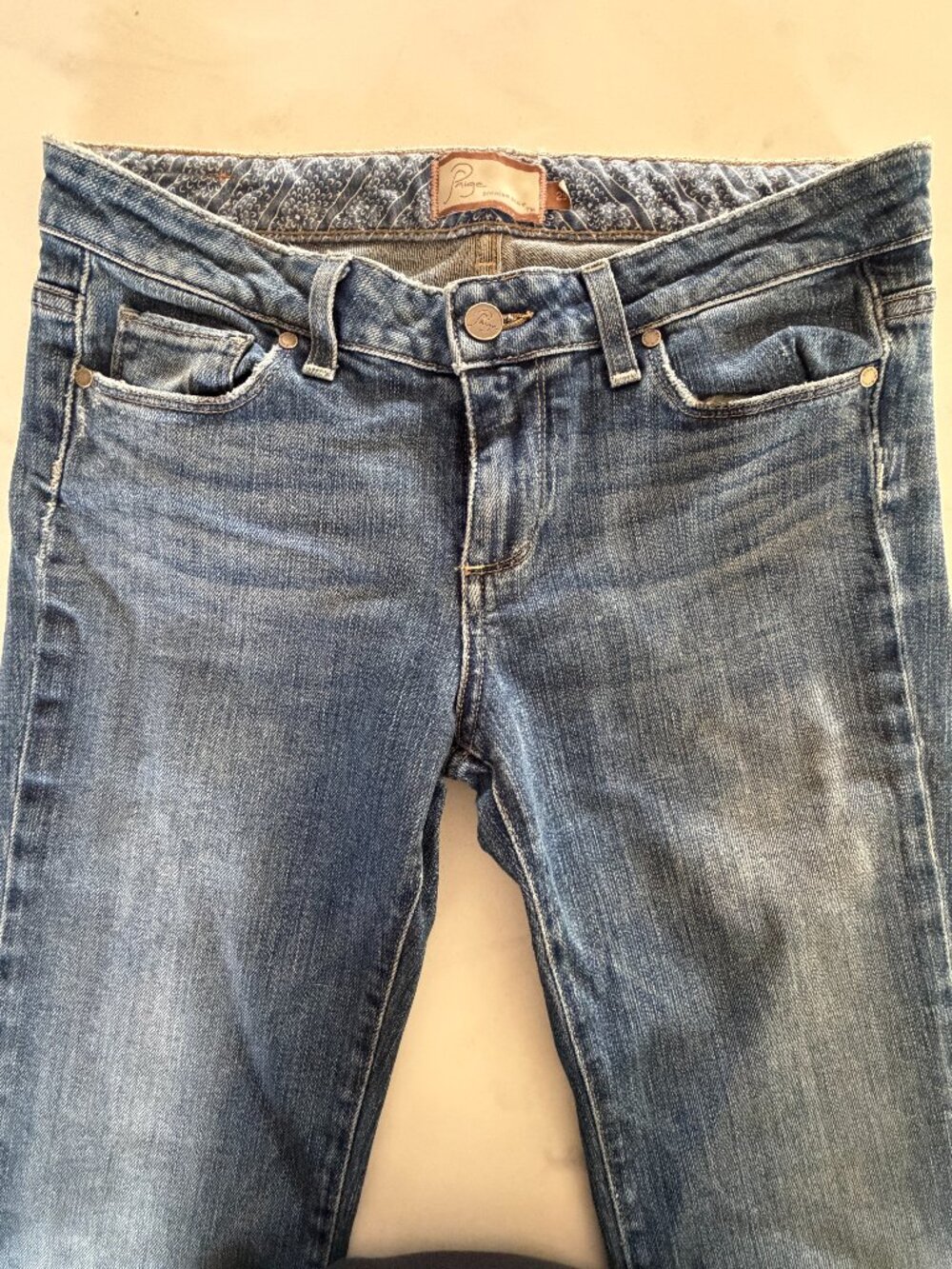 PAIGE Hollywood Hills Bootcut Jeans Size 29 Medium Wash Raw Hem - Picture 3 of 14